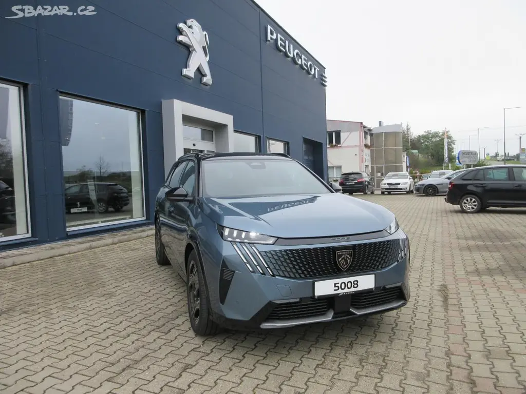 Peugeot 5008, GT Elektromotor 157 kW / 210 k